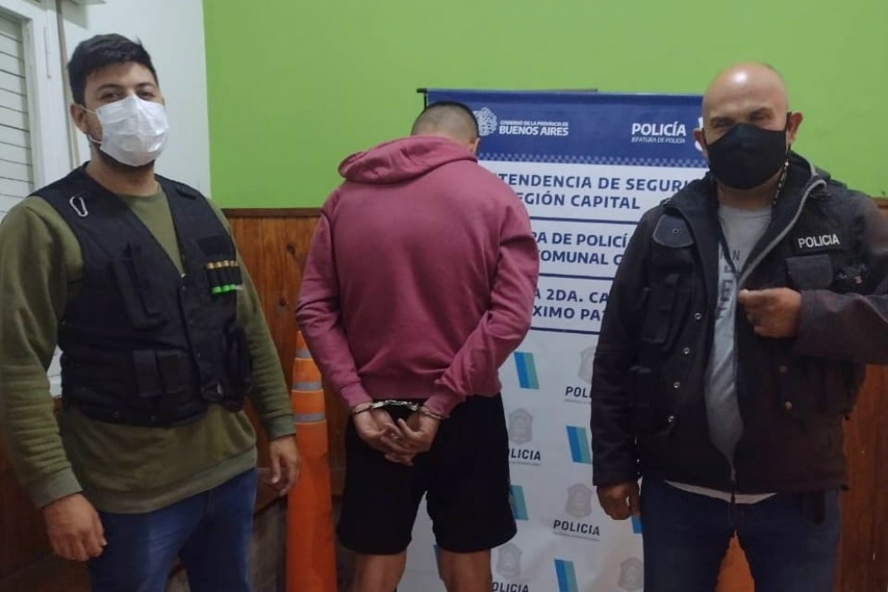 La fiscal Norma Pippo dispuso la aprehensi&oacute;n de "Jorge Barbetta" y su traslado al calabozo de la Comisar&iacute;a 1&ordf;.