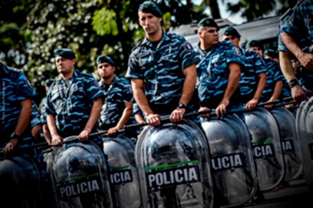 Habr&aacute; cuatro vallados sobre R.O del Uruguay, San Juan y Sarmiento.