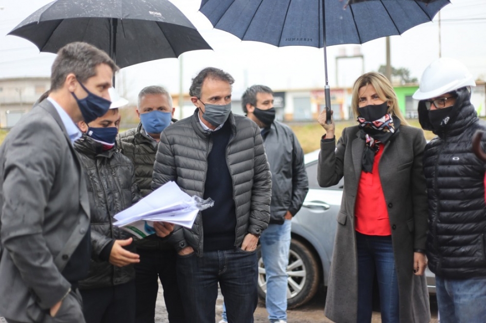 Fassi junto al ministro Katopodis en M&aacute;ximo Paz. 