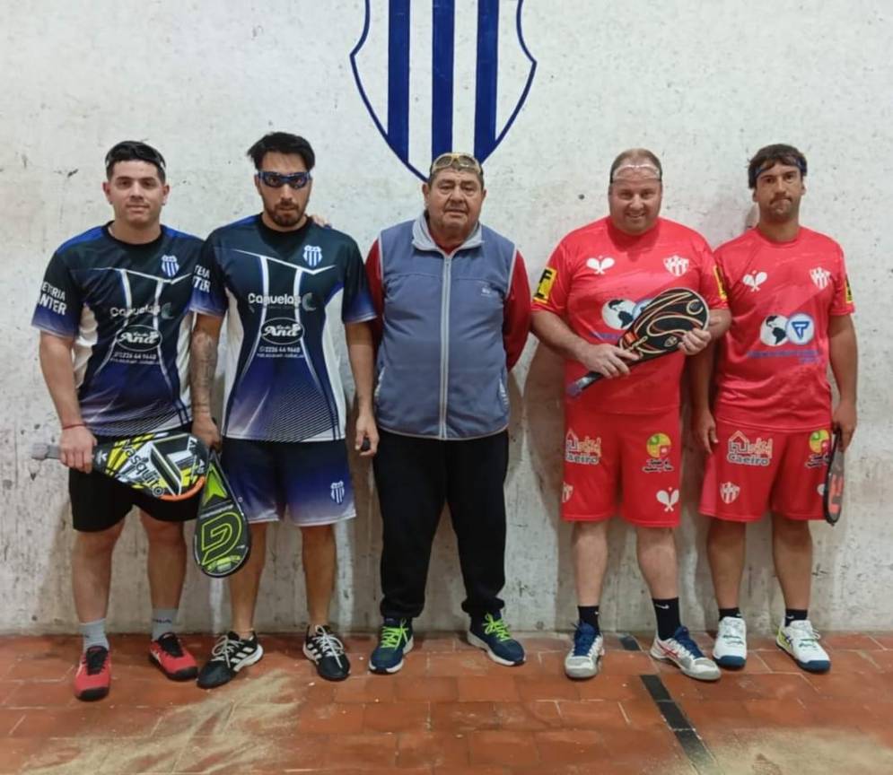 Las yuntas locales junto al rayero, un hist&oacute;rico de la pelota en la zona: Antonio Jaime.