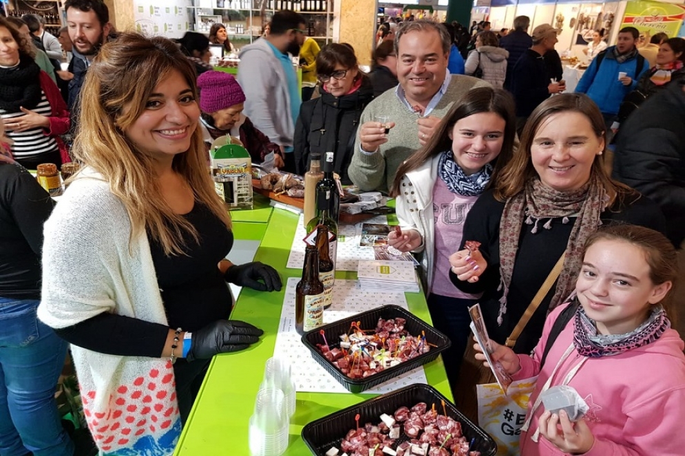 Ca&ntilde;uelas estuvo presente en Caminos y Sabores