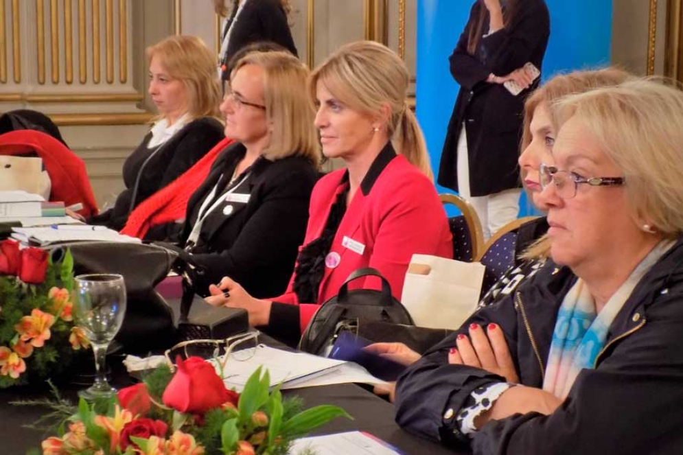Fassi particip&oacute; del encuentro de Mujeres Intendentes