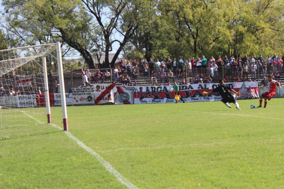 Una de las tantas oportunidades que tuvo el CFC y no pudo convertir. 