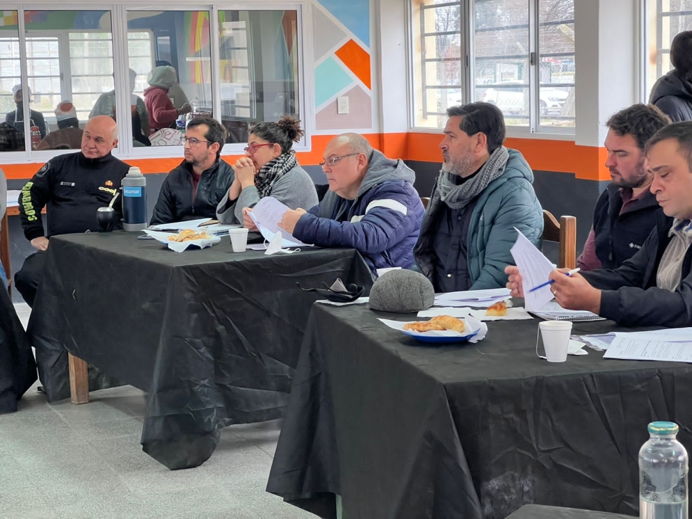 Funcionarios de distintas carteras municipales dieron el presente.