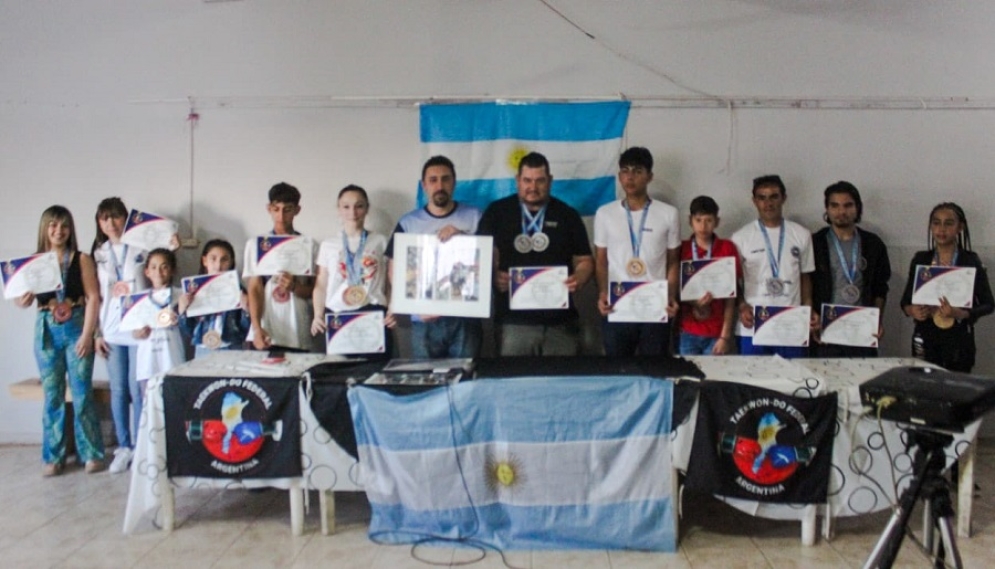 La celebraci&oacute;n se realiz&oacute; en la escuelita del barrio La Garita.
