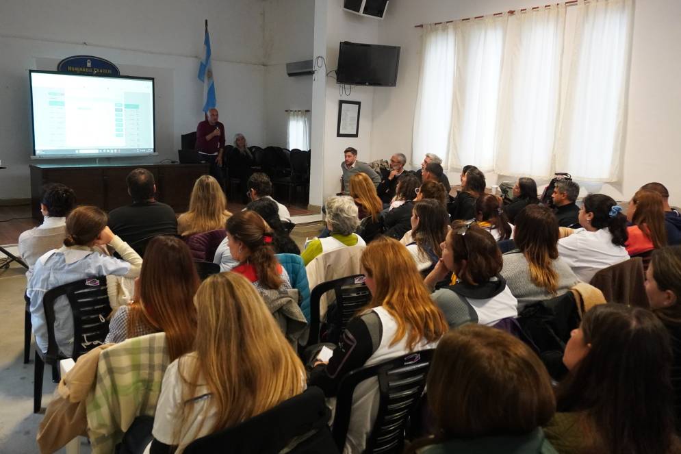 El encuentro se llev&oacute; a cabo en el Honorable Concejo Deliberante.