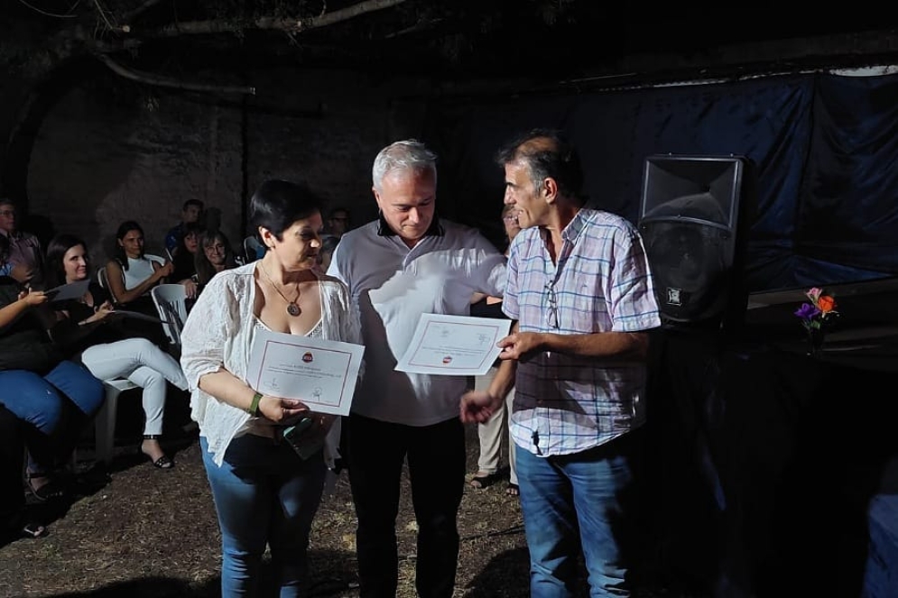 La concejal Claudia Pelereteguy, el ex intendente y senador, Ezequiel Rizzi y el presidente del comit&eacute; local, P&eacute;rez Armari.