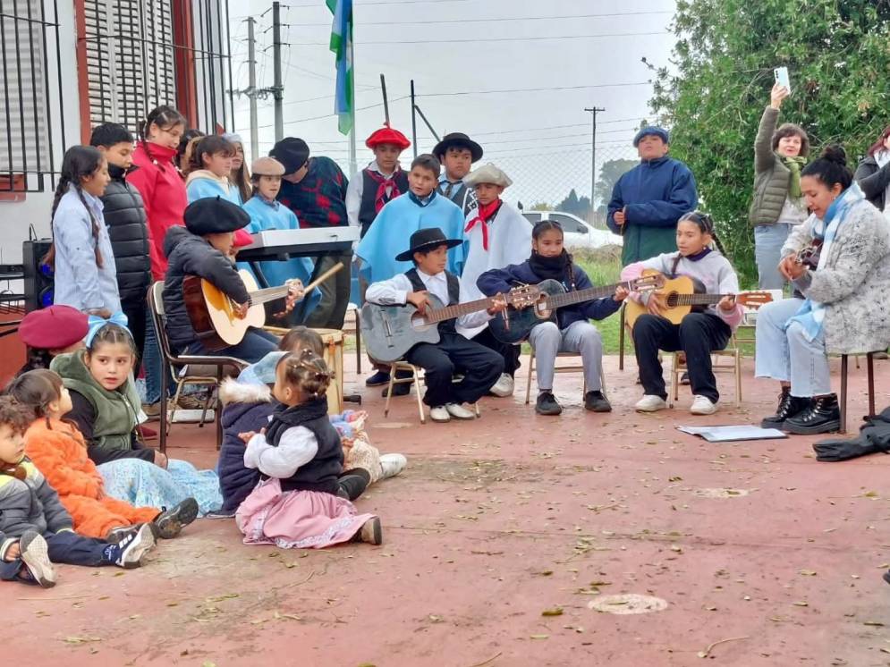 Se presentaron museos de arte en escuelas rurales