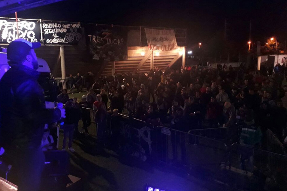 "Mulele", cantante de Malobueno, en pleno show.