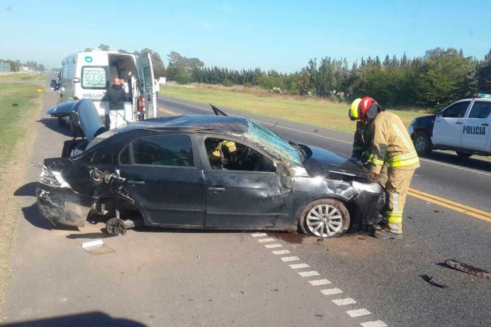 Los Bomberos de Ca&ntilde;uelas llegaron r&aacute;pidamente al lugar. 