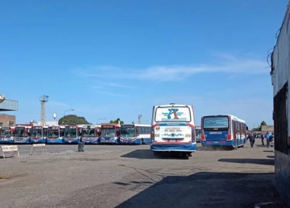 Los colectivos no se movieron en la terminal de Almafuerte. Foto: El1digital