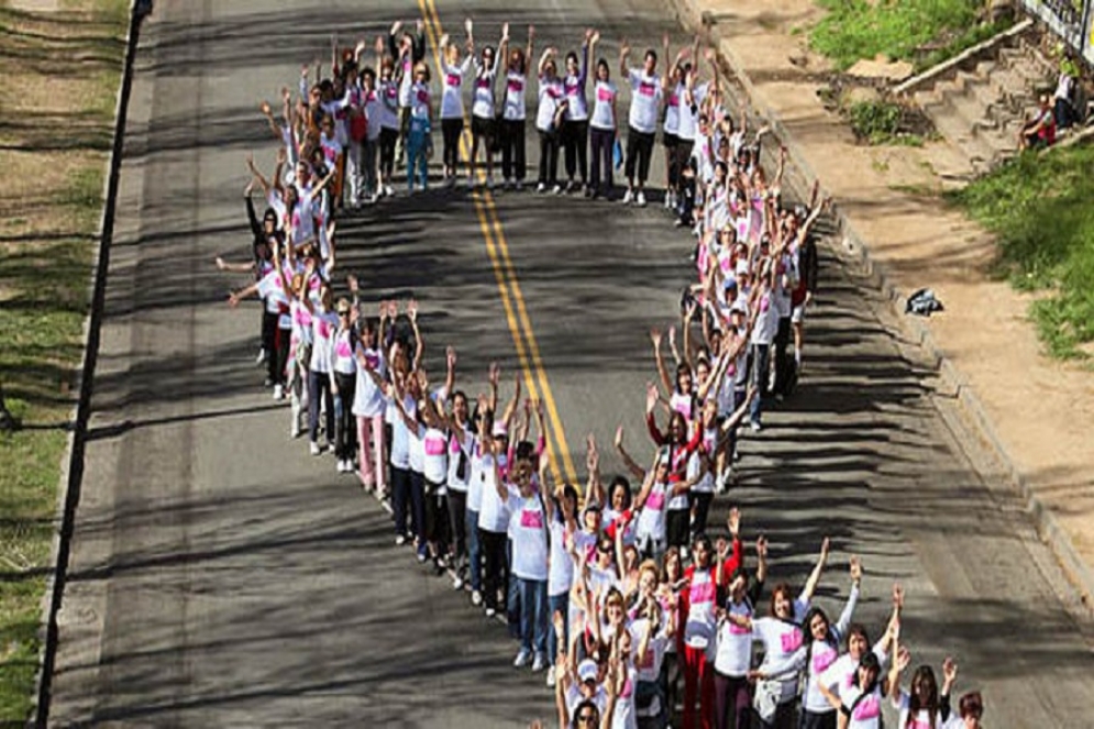 Caminata para concientizar sobre el C&aacute;ncer de Mama