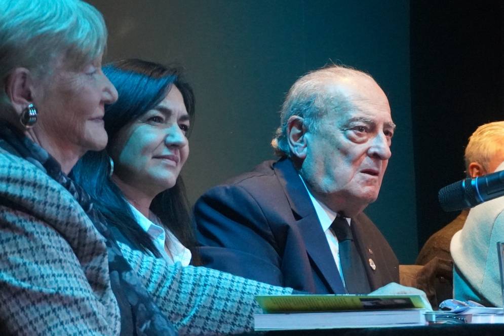 Fue declarado Personalidad Destacada de la Cultura de Ca&ntilde;uelas.