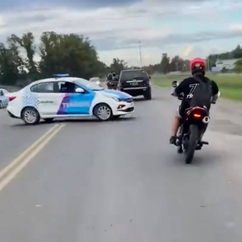 Captura del video de un motociclista.