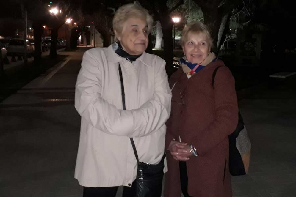 Dos de las manifestantes anti K.