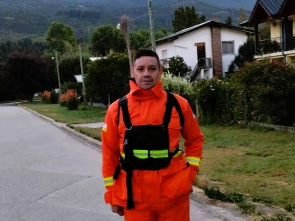 Farias, fue uno de los enviados a combatir los incendios forestales en la Patagonia.