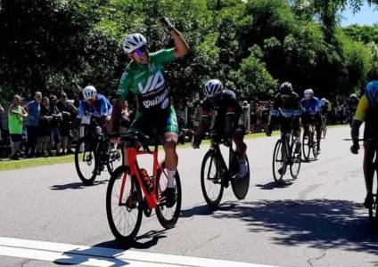 Ciclismo: Mariano Salmón se prepara para la Vuelta de San Juan