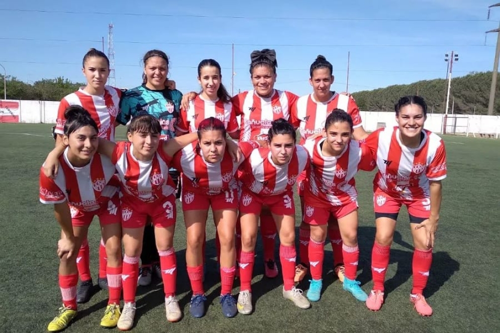 Se jug&oacute; en la cancha de c&eacute;sped sint&eacute;tico.
