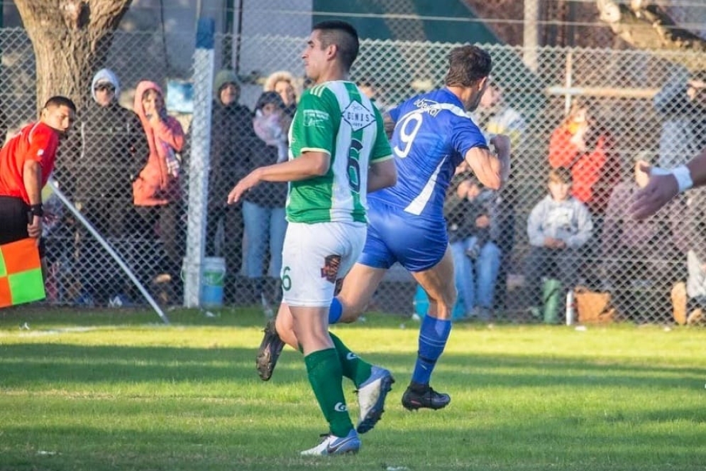 Lazzaro, desaforado gritando el gol que forz&oacute; la definici&oacute;n por penales. (FOTO: "La Huella Deportes").