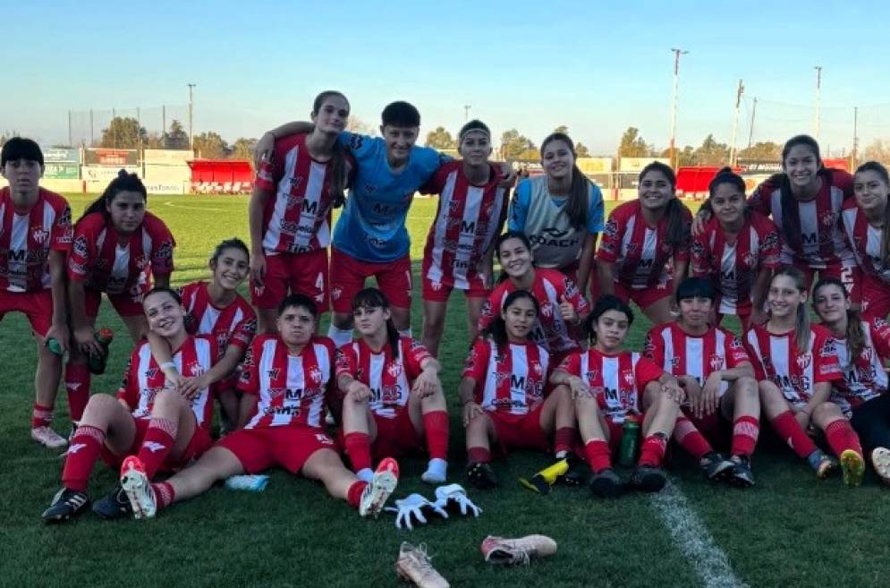 Primera victoria de las "rojas" en el regreso a AFA. (FOTO: @femeninocfc).