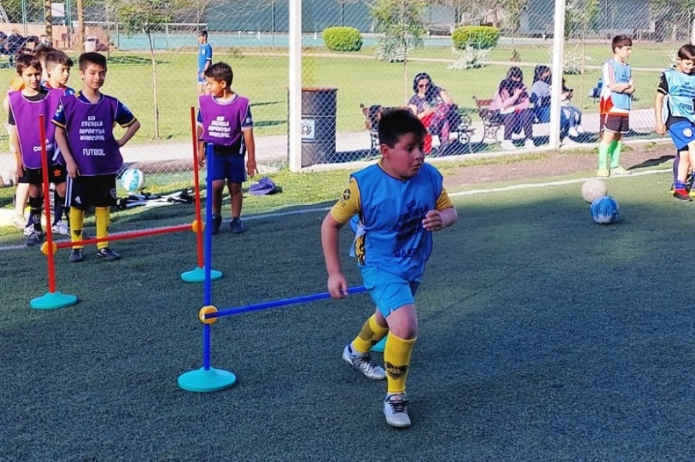 Esta dirigido a las chicas y chicos de 6 a 12 a&ntilde;os.
