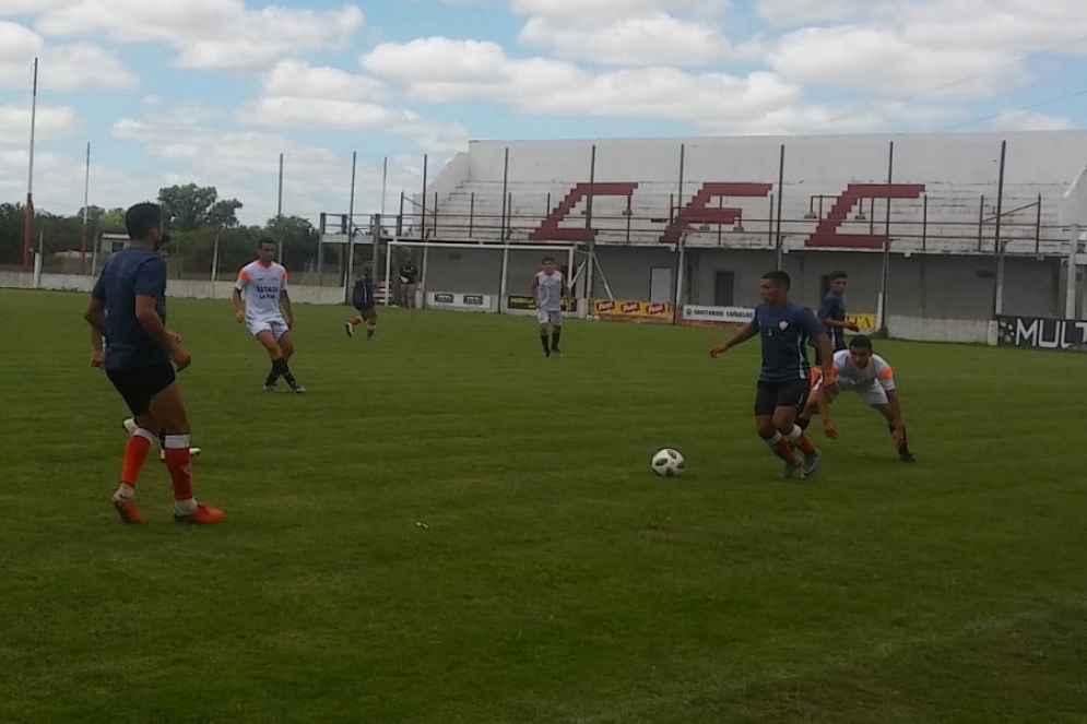 Ca&ntilde;uelas se prepara para el inicio del campeonato. 