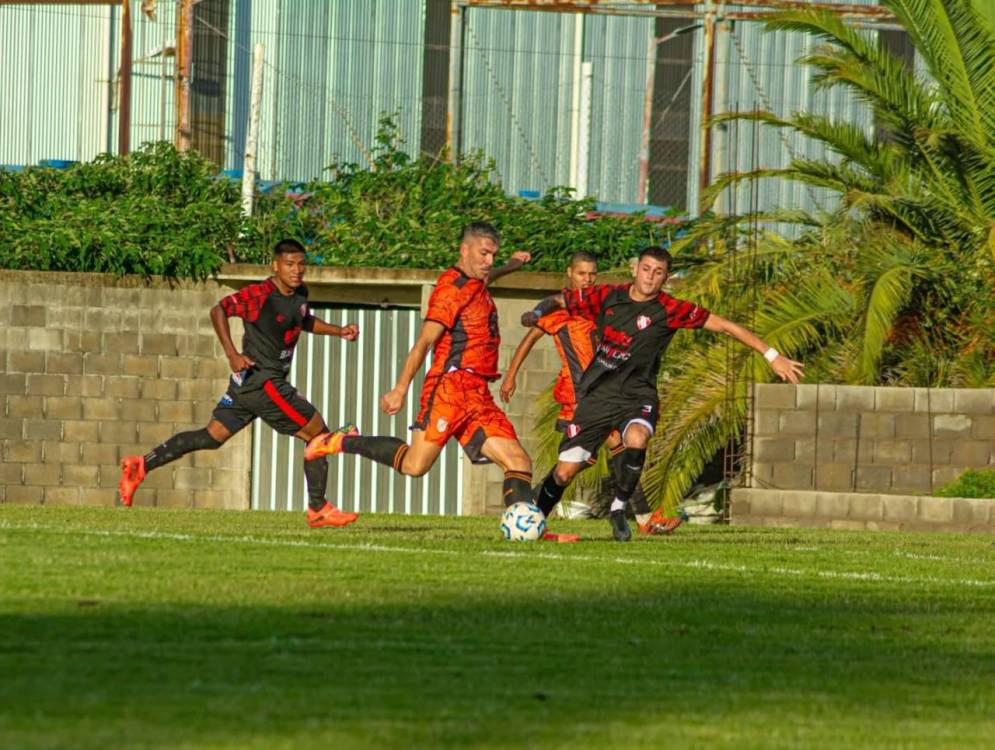 Noriega lleva 3 goles en el naranja de Tapiales.