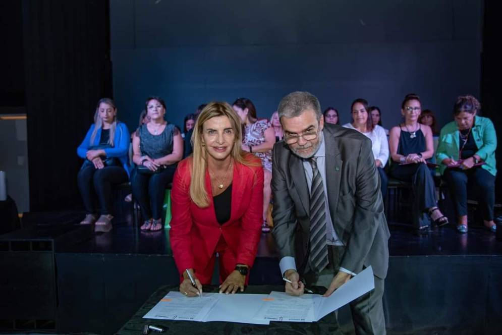 El lunes fue el acto de colaci&oacute;n de los primeros egresados.