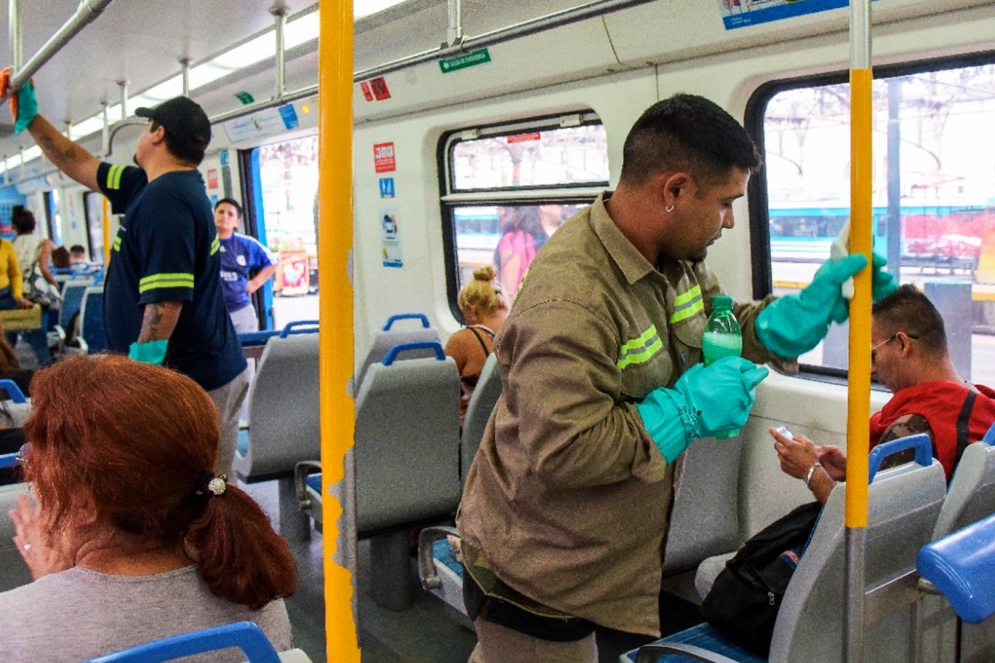 Llev&aacute; peine. Los trenes deber&aacute;n viajar con todas las ventanillas abiertas. 