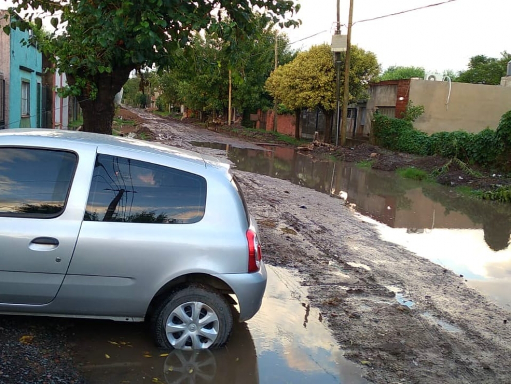 La cuadra del problema, Florida entre Azcu&eacute;naga y Matheu.