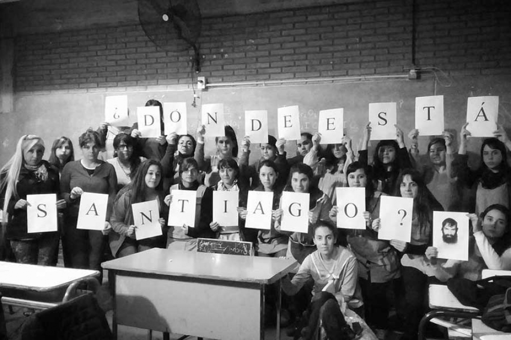La campa&ntilde;a por Santiago Maldonado se replic&oacute; en varias instituciones de Ca&ntilde;uelas. 