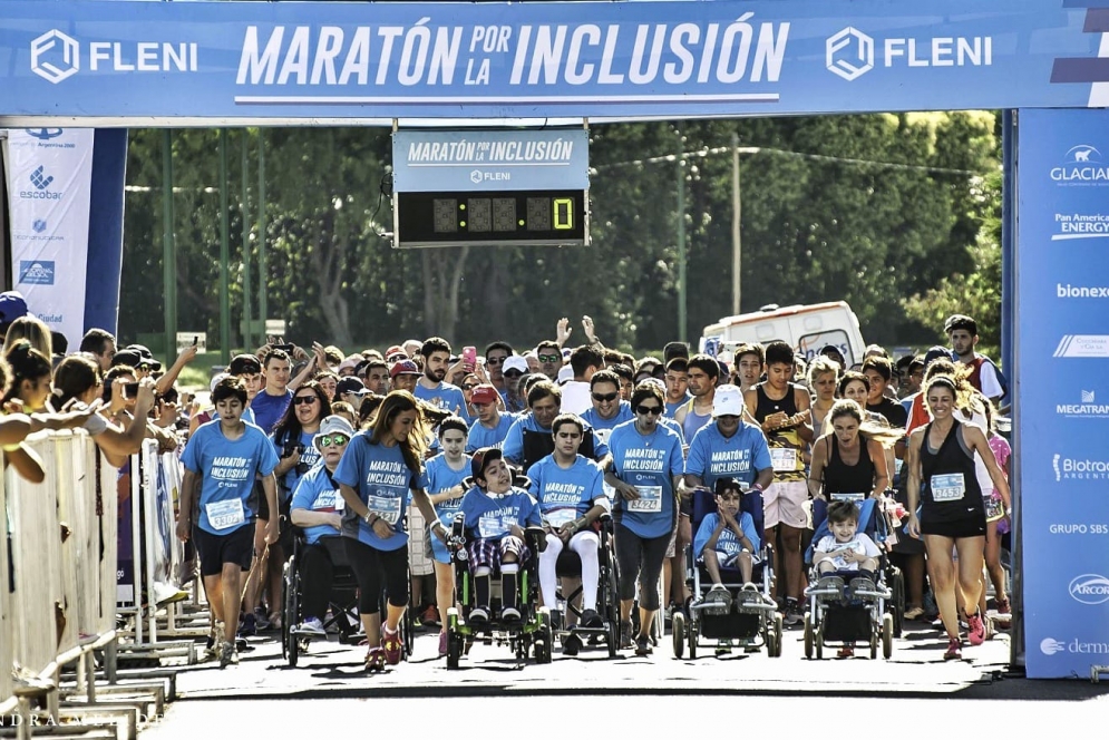 Primera marat&oacute;n inclusiva en Ca&ntilde;uelas 