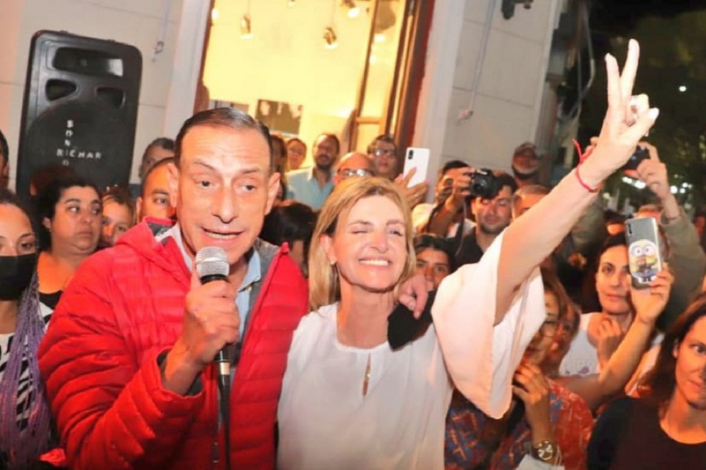 Gustavo y Marisa agradecieron a la militancia.