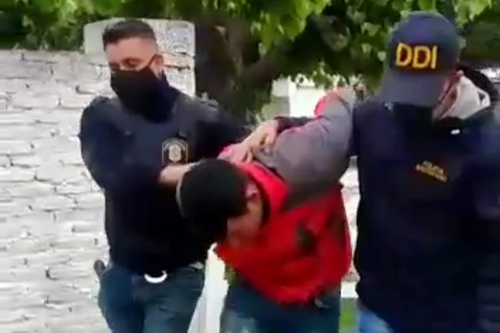 El imputado se cort&oacute; la pulsera electr&oacute;nica y se fug&oacute; del domicilio fijado por la justicia.