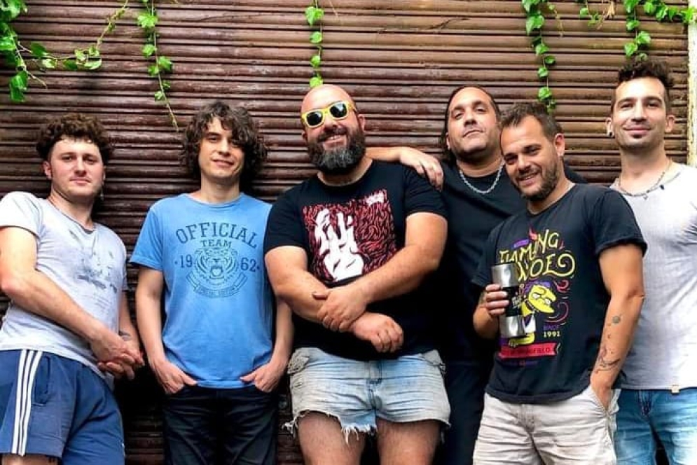 Andy Gonz&aacute;lez, de gafas, anticip&oacute; el disco en NacPop.