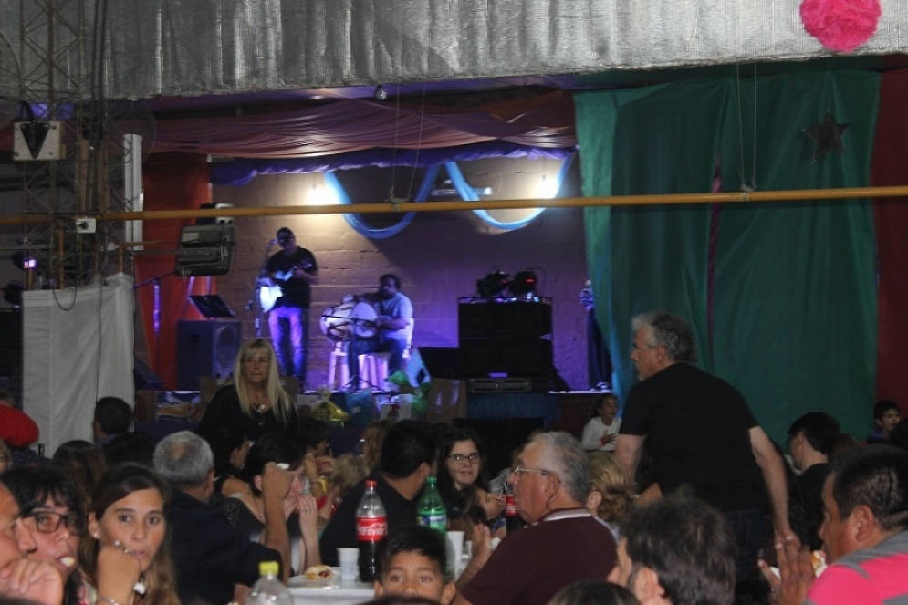 Festival a beneficio de las familias Dominguez y Antonio