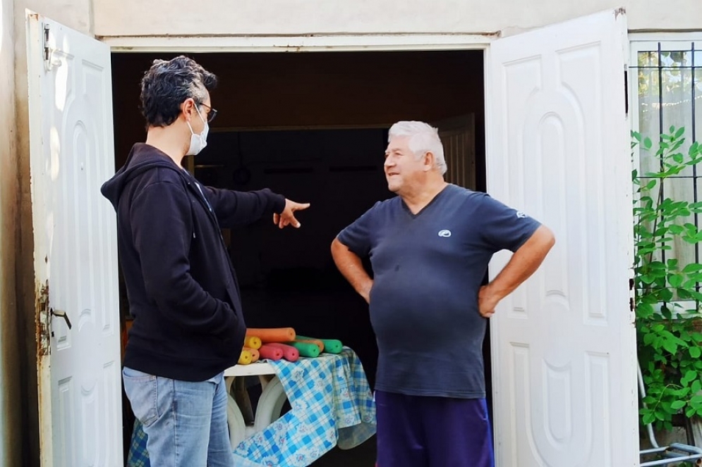 Cid Menna en su visita al Centro de Jubilados de Los Aromos. 