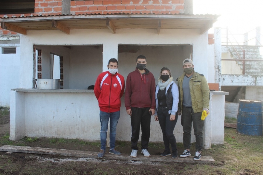 Hinchas de Ca&ntilde;uelas organizaron otra olla popular
